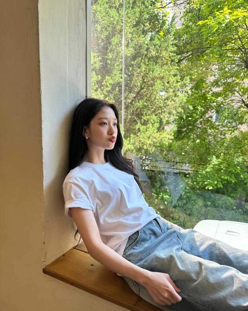 240525 fromis_9 Seoyeon Instagram Update documents 4