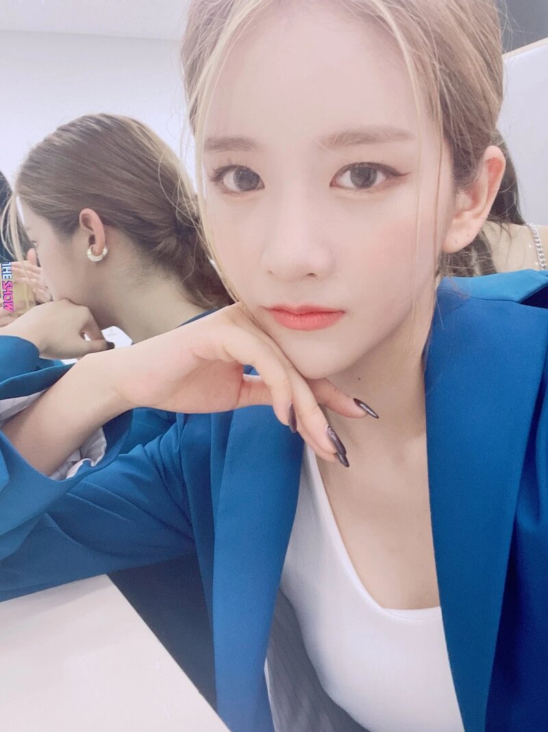 210518 WJSN The Black SNS Update at The Show documents 3