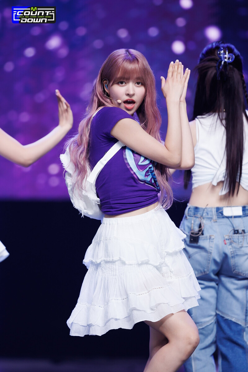 230713 NMIXX Lily - 'Roller Coaster' at M COUNTDOWN documents 4