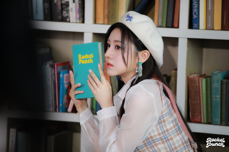 230828 Woollim Naver Post - Rocket Punch - 'BOOM' Jacket Shoot Behind documents 7