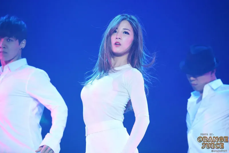 Chorong76_1.jpg