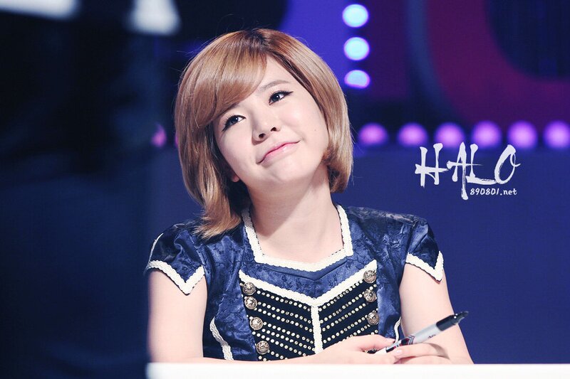 120901 Girls' Generation Sunny at LOOK Concert & Fansign documents 7