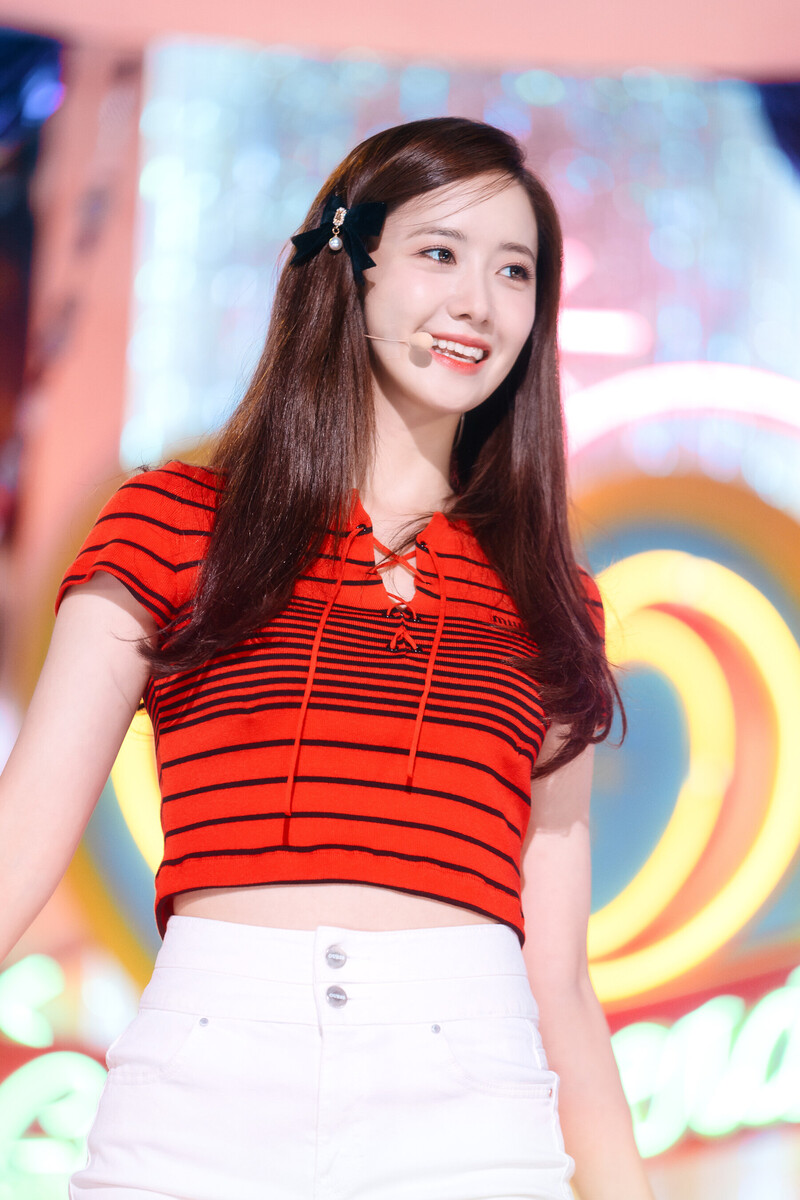 220821 Girls' Generation Yoona - 'FOREVER 1' at Inkigayo documents 22