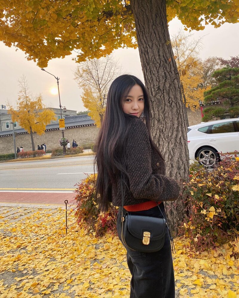 221113 Hyomin Instagram update documents 3