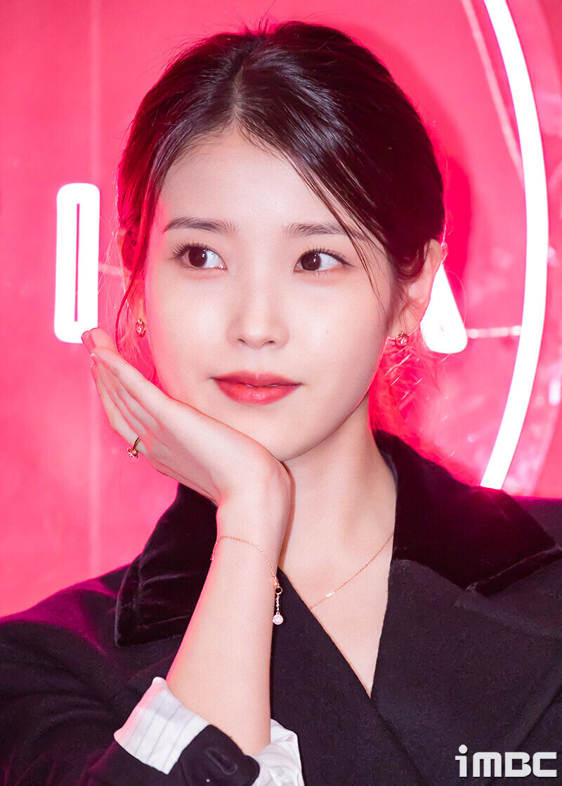 221116 IU - J.Estina Pop-up Store Event documents 29