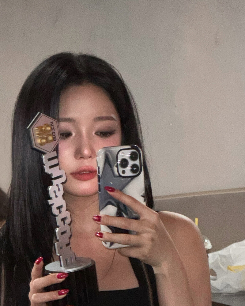 240824 fromis_9 Jisun Instagram Update documents 3