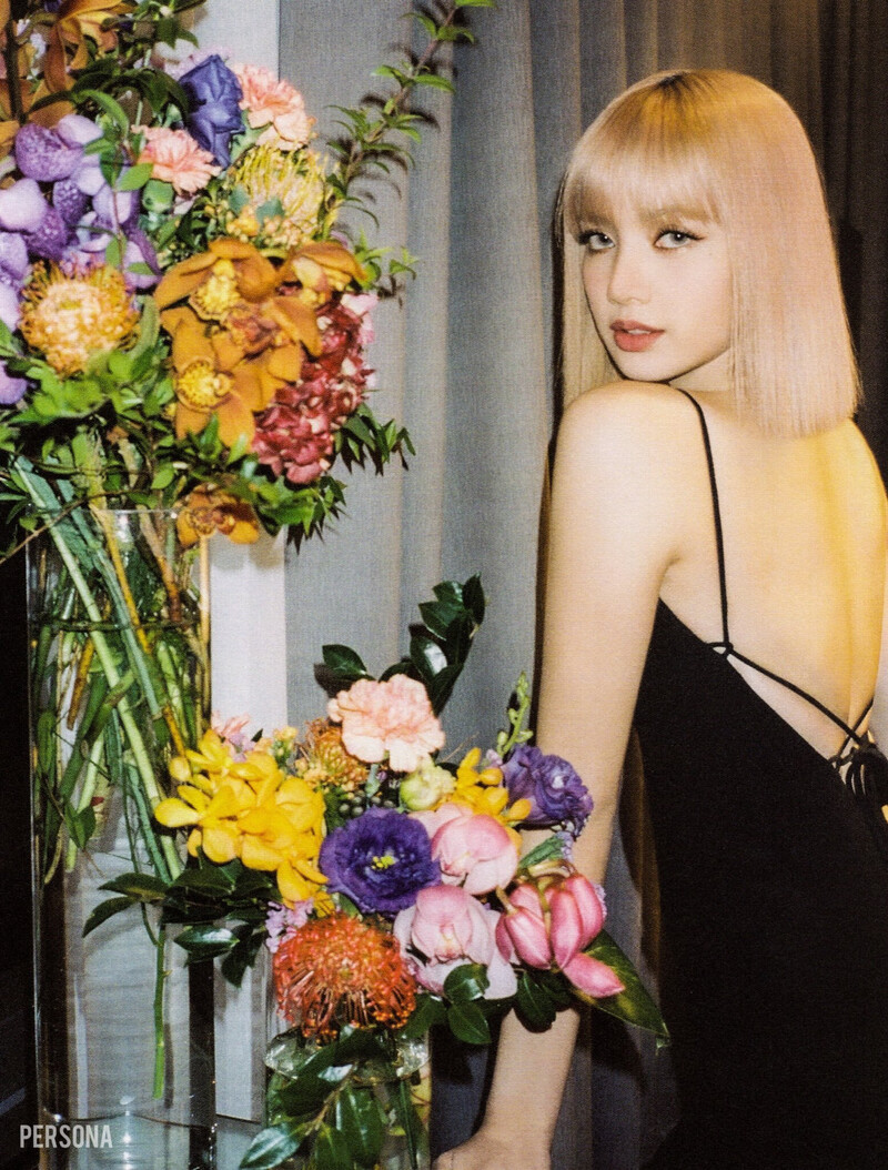 BLACKPINK Lisa - LISA 0327 VOL 03 Photobook Scans documents 11