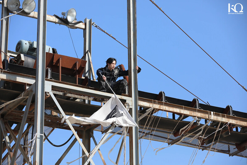 210301 ATEEZ "I'm the One (Fireworks)" MV Shooting Behind the Scenes | Naver Update documents 9