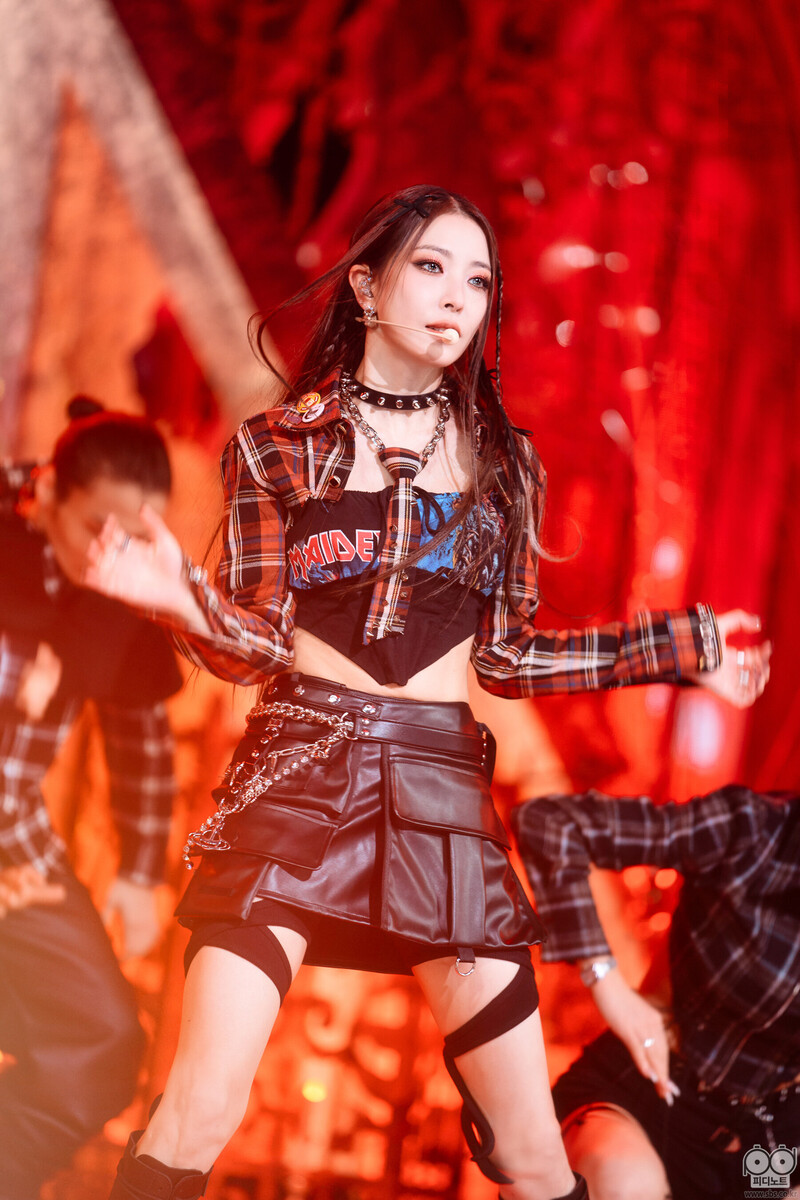 221127 BoA - ‘Forgive Me’ at Inkigayo documents 2