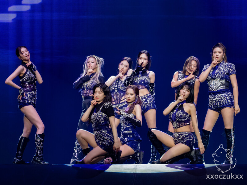 230625 TWICE - ‘READY TO BE’ World Tour in Houston Day 2 documents 2