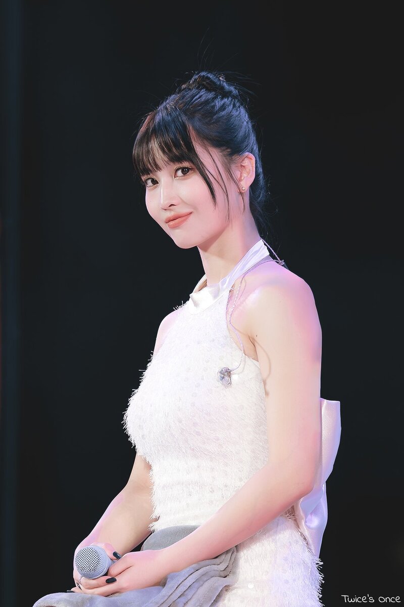 231014 TWICE Momo - Lotte Duty Free All Night Party documents 4