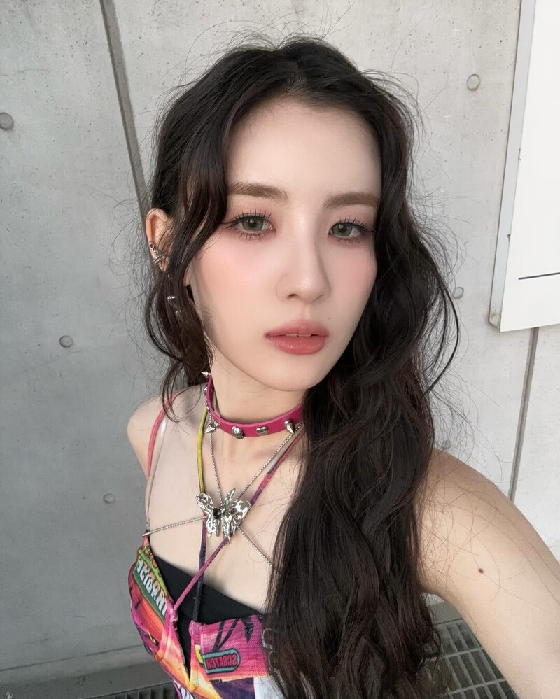 241019 LILI Instagram Update documents 7