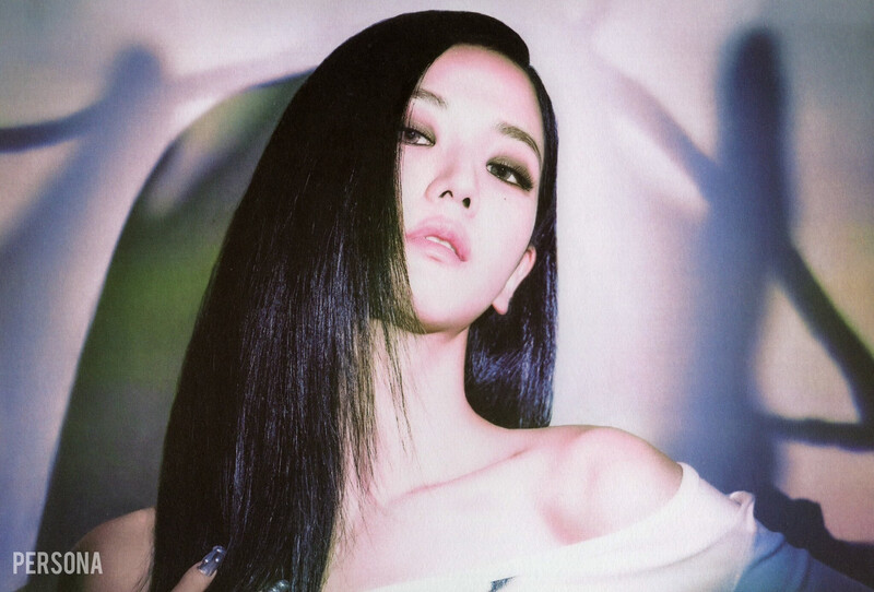 JISOO SOLO ALBUM 'ME' PHOTOBOOK SCANS documents 15