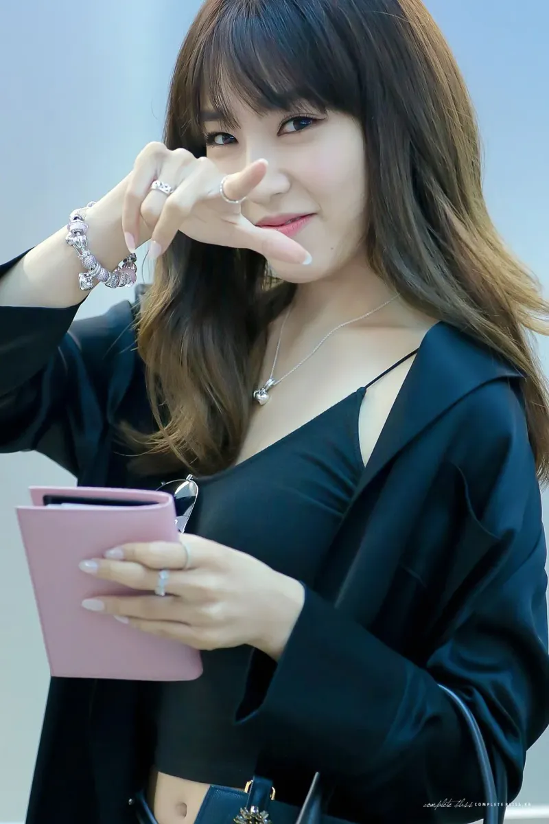 Tiffany704.jpg