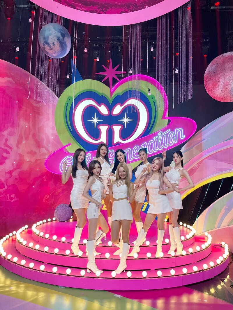 220819 SNSD Twitter Update at Music Bank documents 1