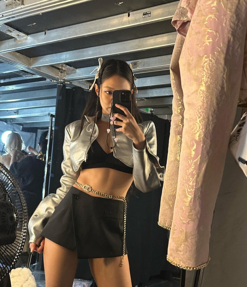 221128 BLACKPINK Jennie Instagram Update | kpopping