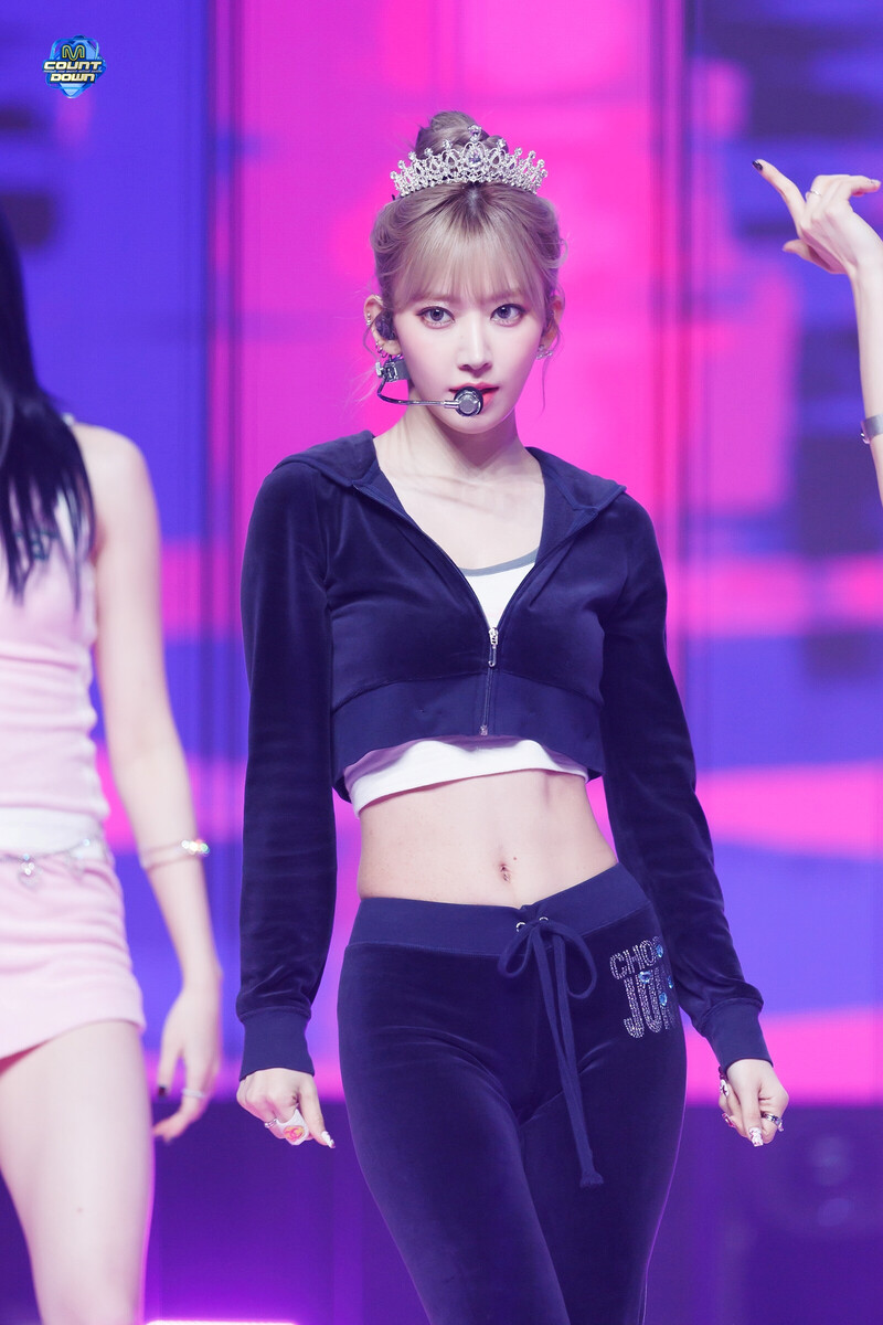 240912 LE SSERAFIM Sakura - 'CRAZY' at M COUNTDOWN documents 13