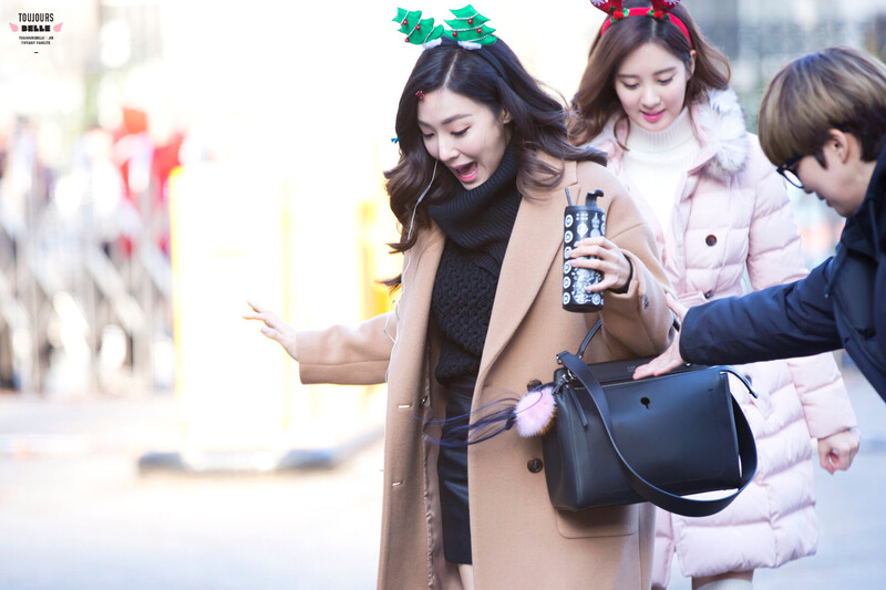 151204 Girls' Generation-TTS Tiffany at Music Bank documents 9