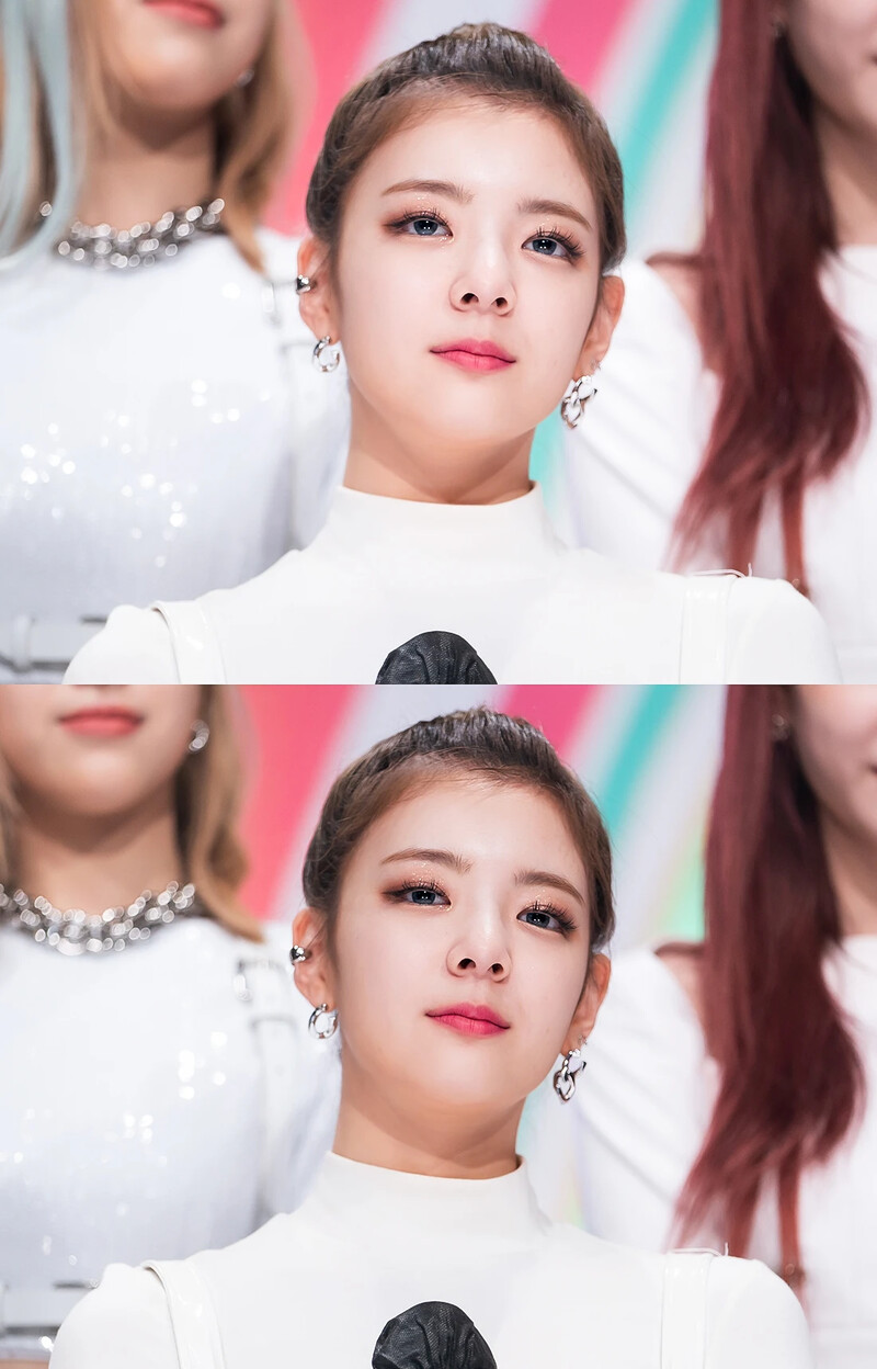 210502 ITZY 'Mafia In the morning' at Inkigayo documents 25