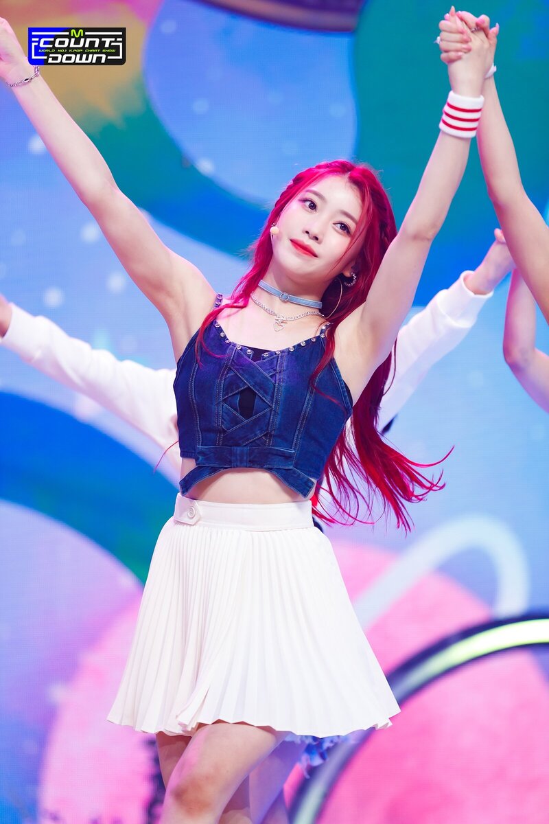 220623 Kep1er - 'UP!' at M Countdown documents 19