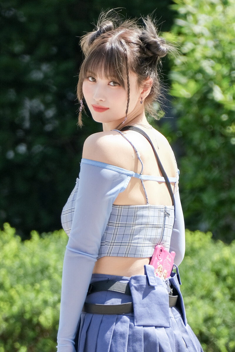 220903 TWICE Momo - Mini Fan Meeting documents 1