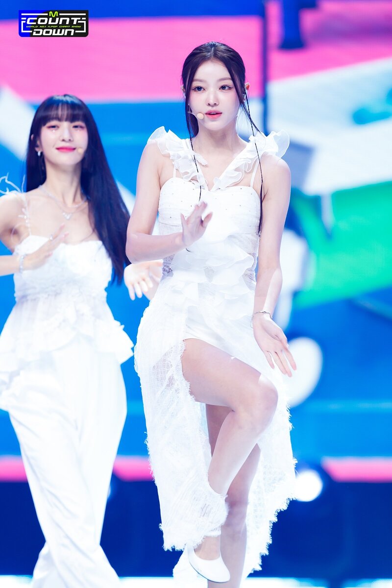 230803 OH MY GIRL YooA - 'Summer Comes' at M COUNTDOWN documents 5
