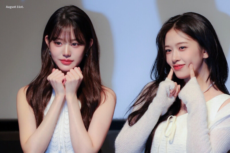 241102 IVE Yujin & Wonyoung - The First World Tour in Cinema Stage Greetings documents 2