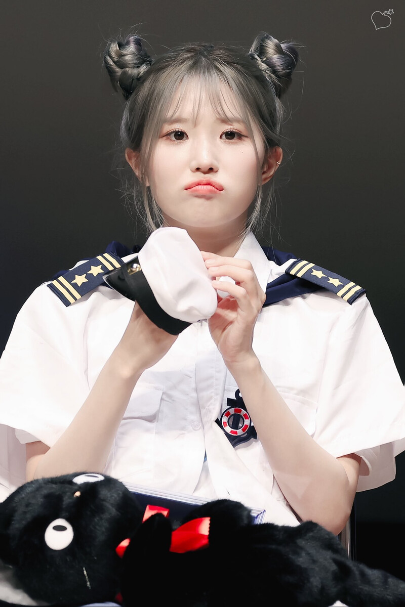 220723 fromis_9 Hayoung - Offline Fansign Event documents 1