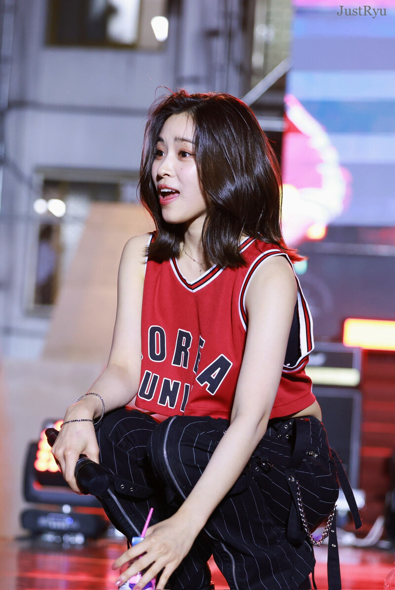 230525 ITZY Ryujin - Korea University Festival documents 3