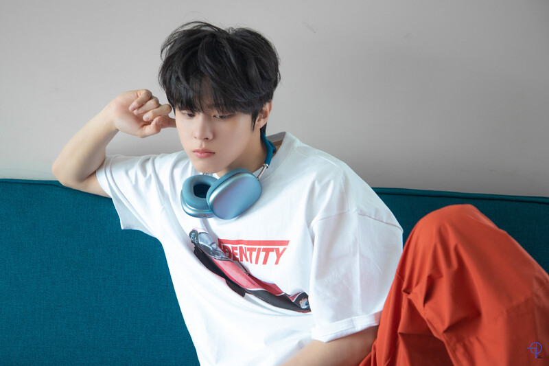 230915 - Naver - Wooseok Olive Young Photoshoot documents 8