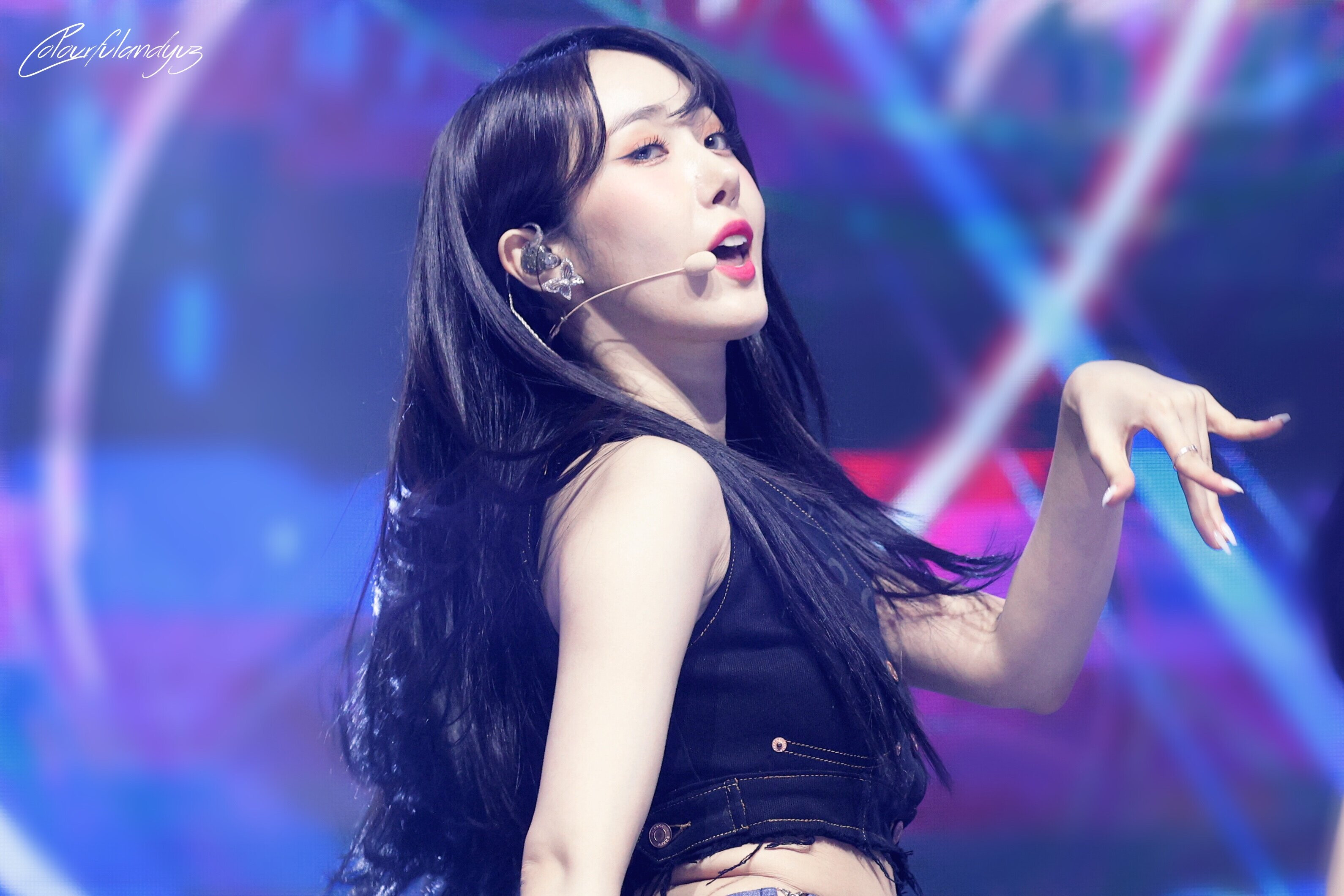 220813 VIVIZ Sinb | kpopping