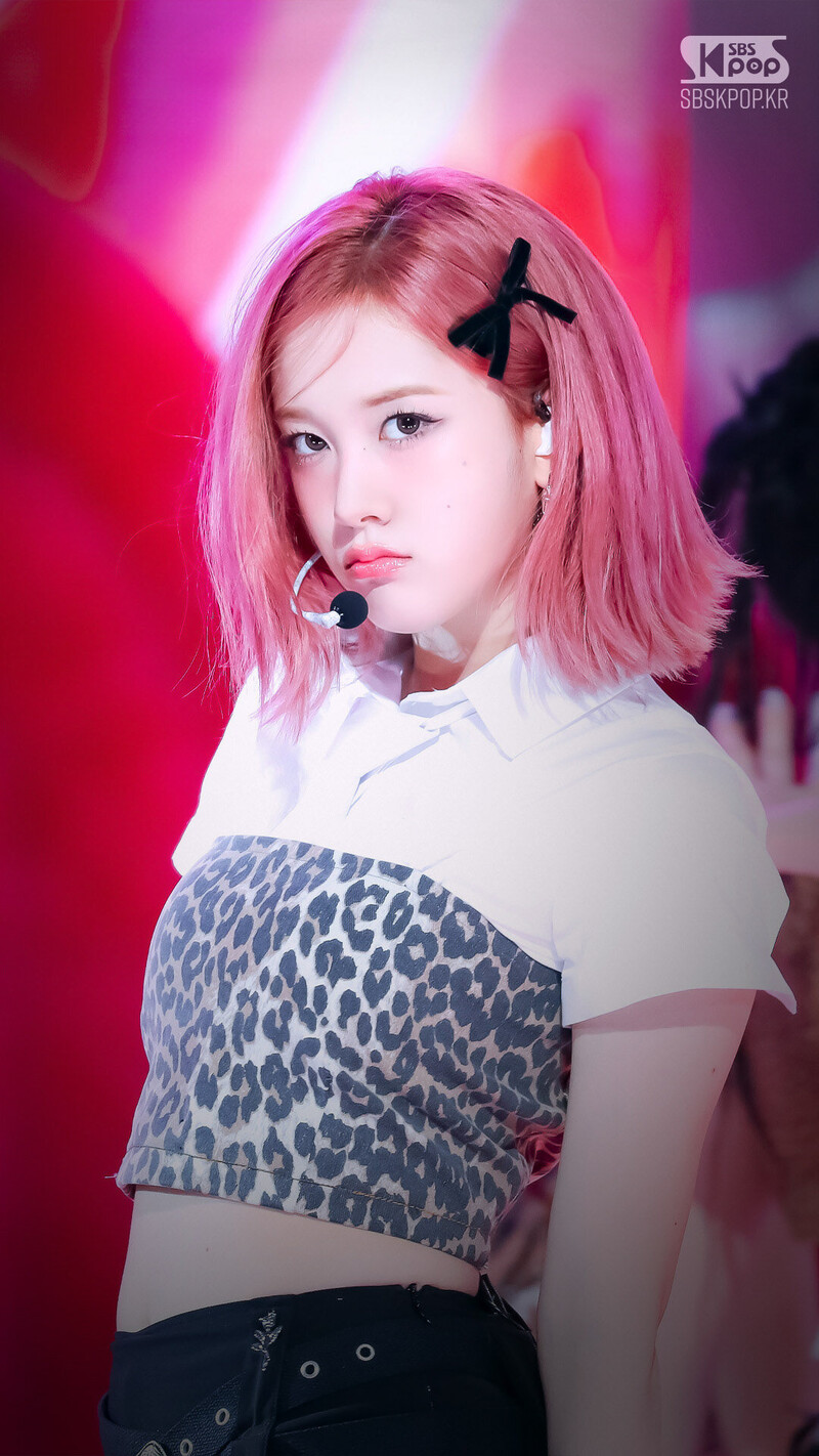 240707 STAYC J - ‘Cheeky Icy Thang’ at Inkigayo documents 4