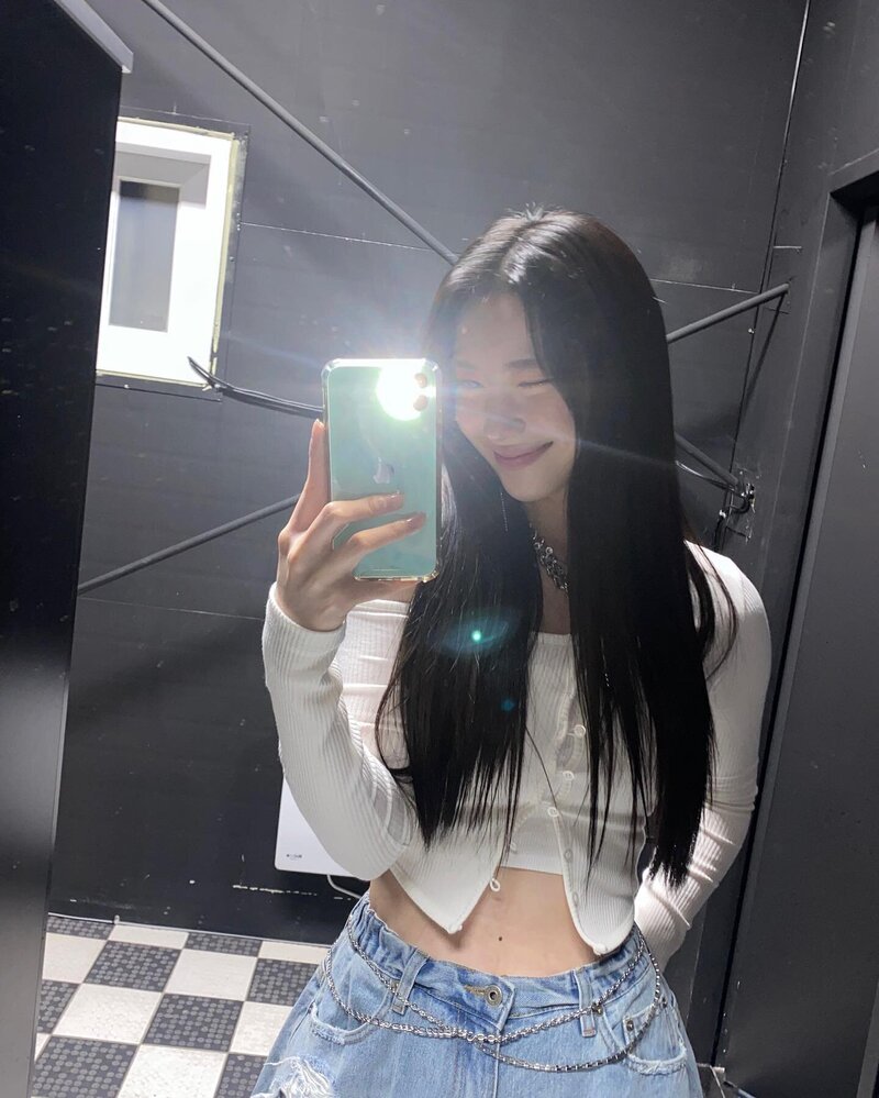 230518 Rocket Punch Instagram Update - Suyun | kpopping