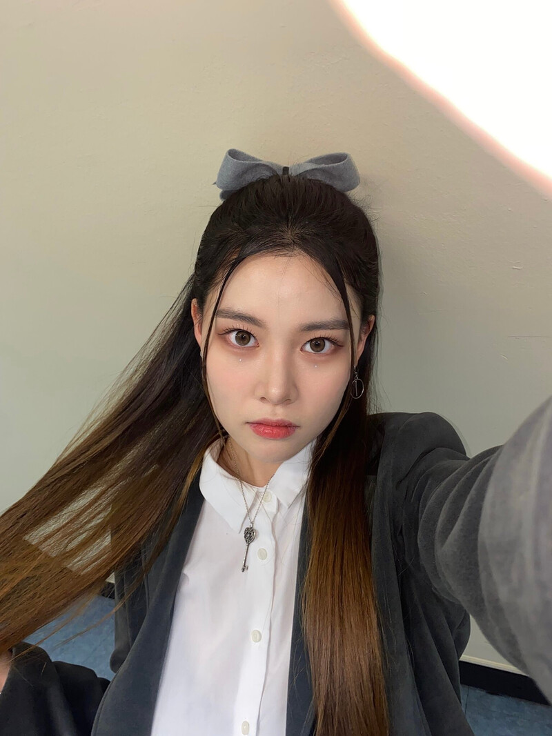 230607 W!TCHX Twitter Update - Mari documents 1