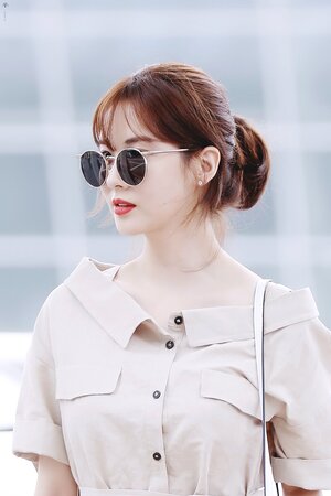 180430 Girls' Generation Seohyun at Incheon Airport