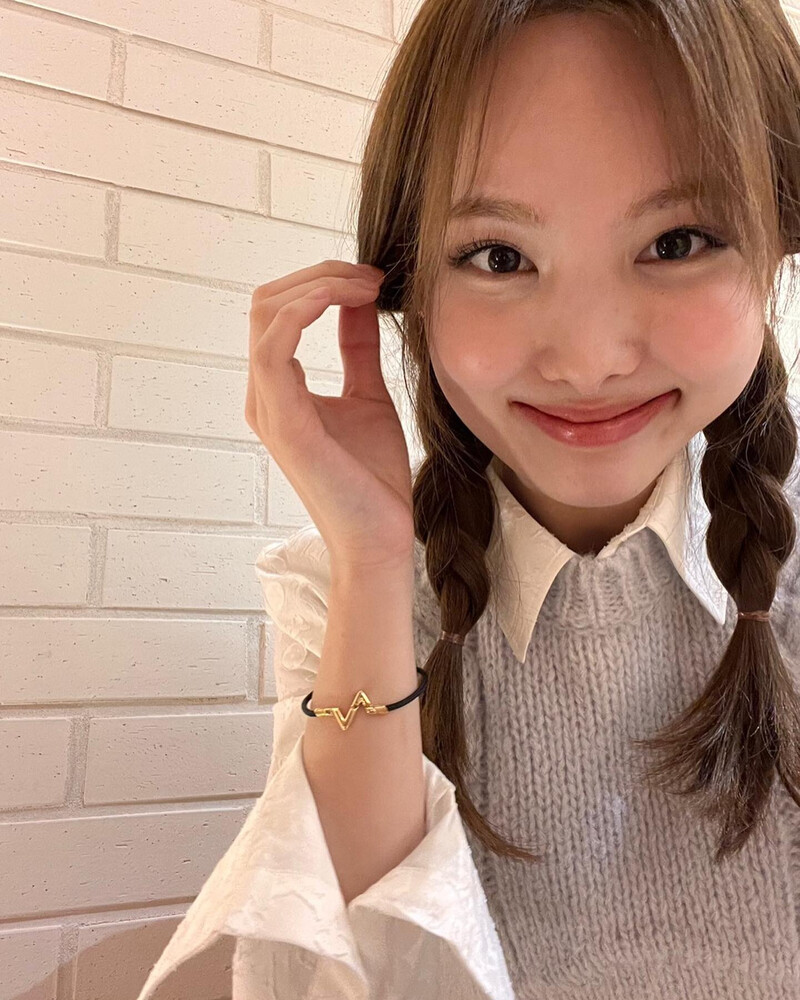 220318 TWICE Instagram Update - Nayeon documents 1