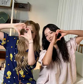 230928 Apink BOMI Youtube Community update with Kep1er BAHIYYIH