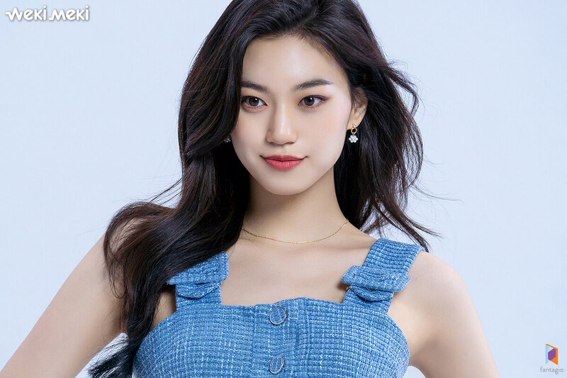 210730 Fantagio Naver Post - Doyeon's KB Kookmin Bank CF Behind documents 18