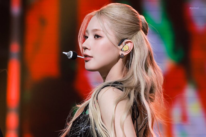 221216 (G)I-DLE Miyeon - KBS Song Festival documents 3