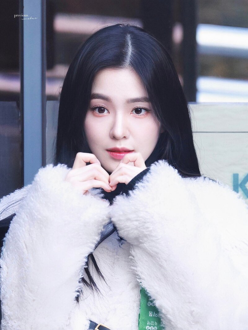 231117 Red Velvet Irene - Music Bank Commute documents 7