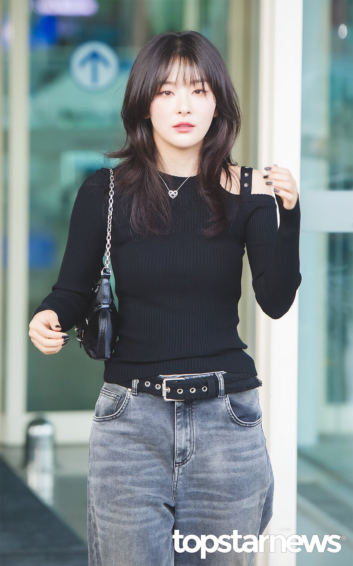 HQ Pics: BLACKPINK Jisoo Airport Fashion April 20, 2018