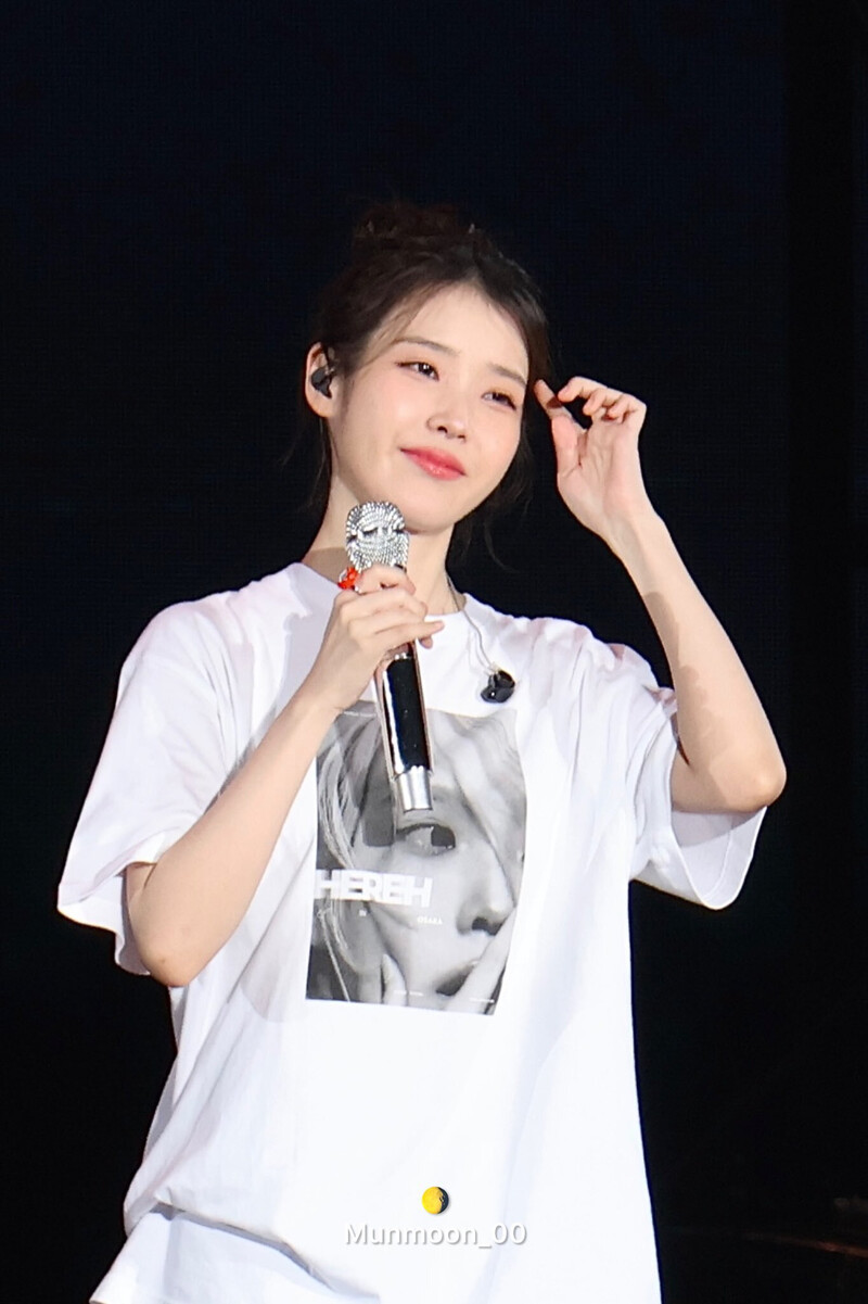 240706 IU - ‘H.E.R.’ World Tour in Osaka Day 1 documents 7