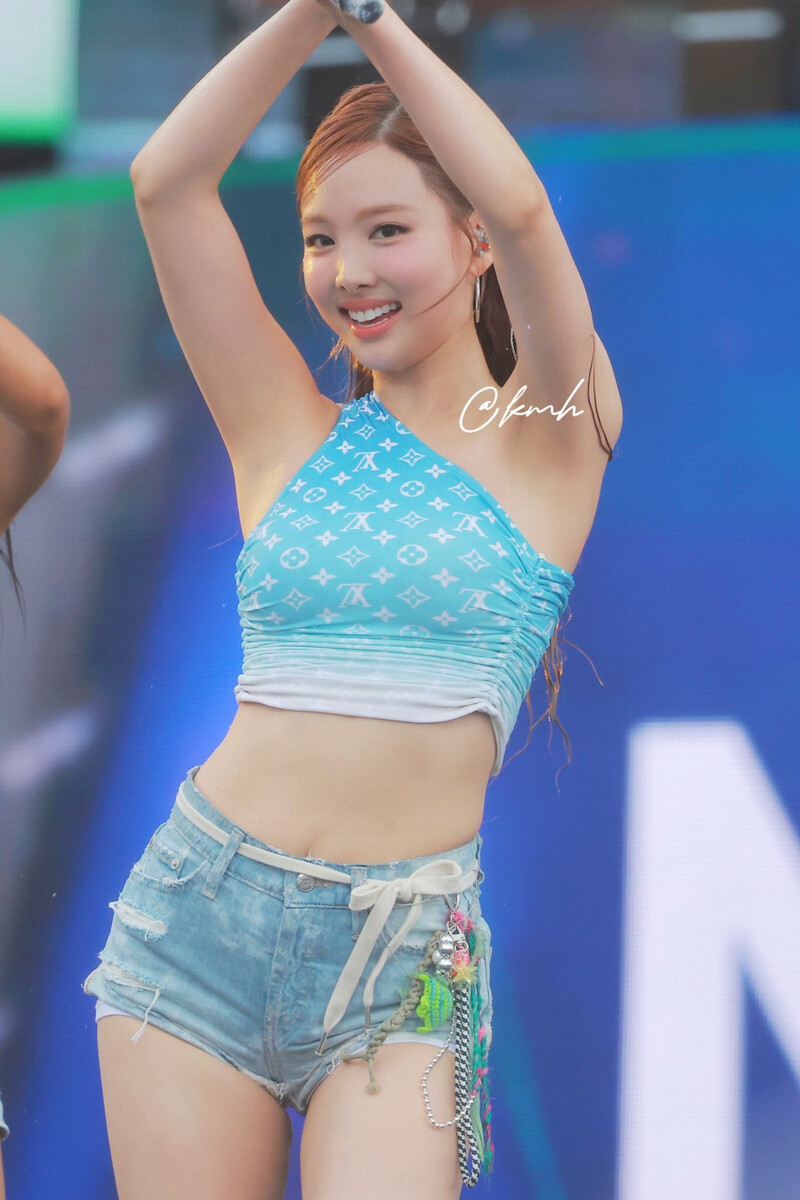 240707 TWICE Nayeon - Waterbomb in Seoul Day 3 documents 1