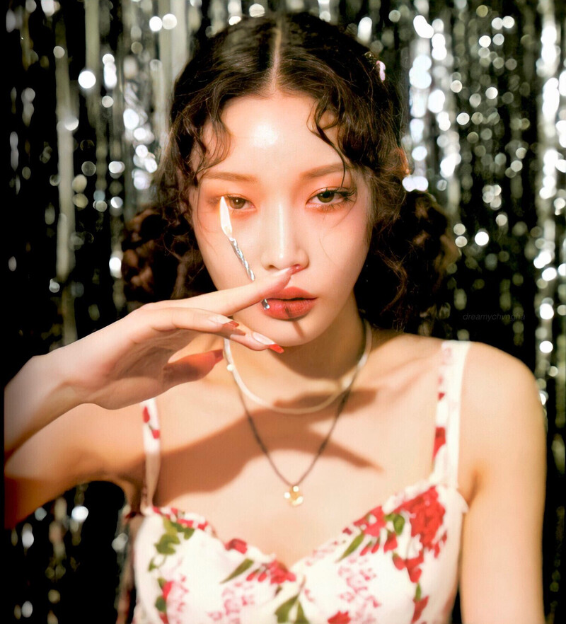 Chungha - "Killing Me" Album (Scans) documents 19