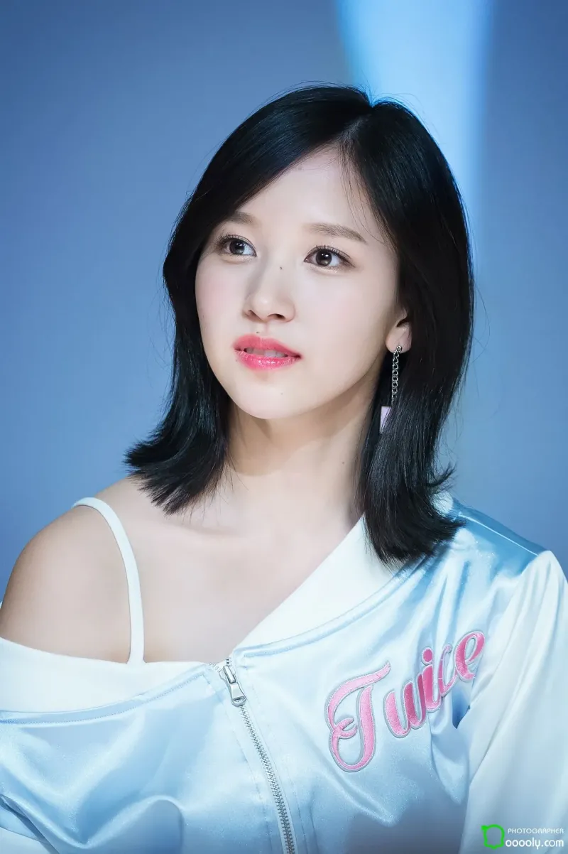 Mina635.jpg