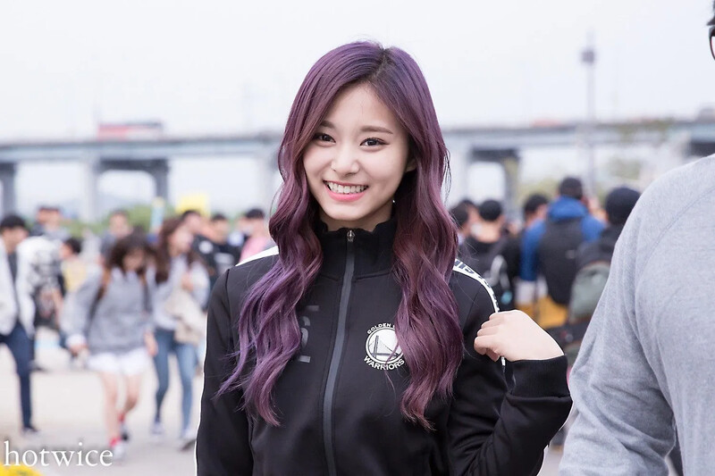 Tzuyu223.jpg