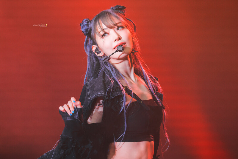 231001 LE SSERAFIM Sakura - 'Flame Rises' Tour in Hong Kong Day 2 documents 2