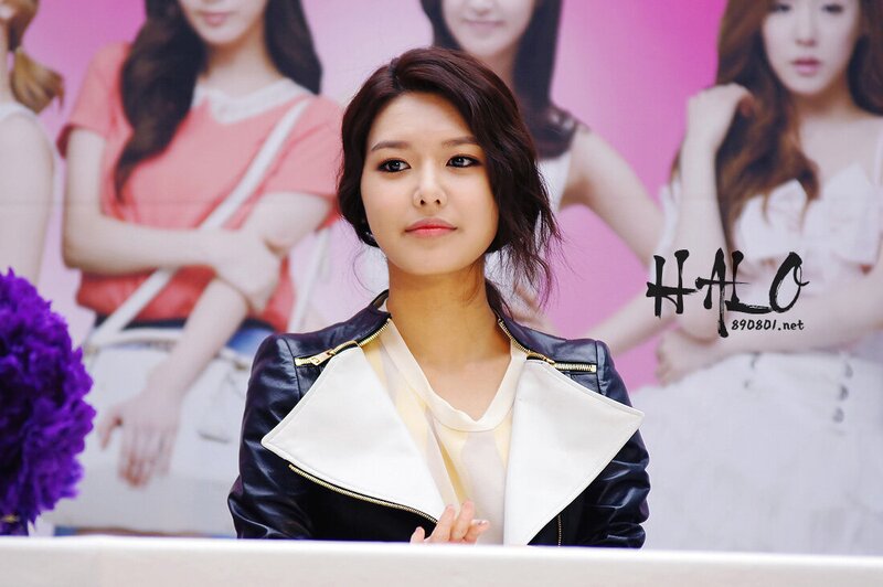 120329 Girls' Generation Sooyoung at Lotte Fansign documents 2