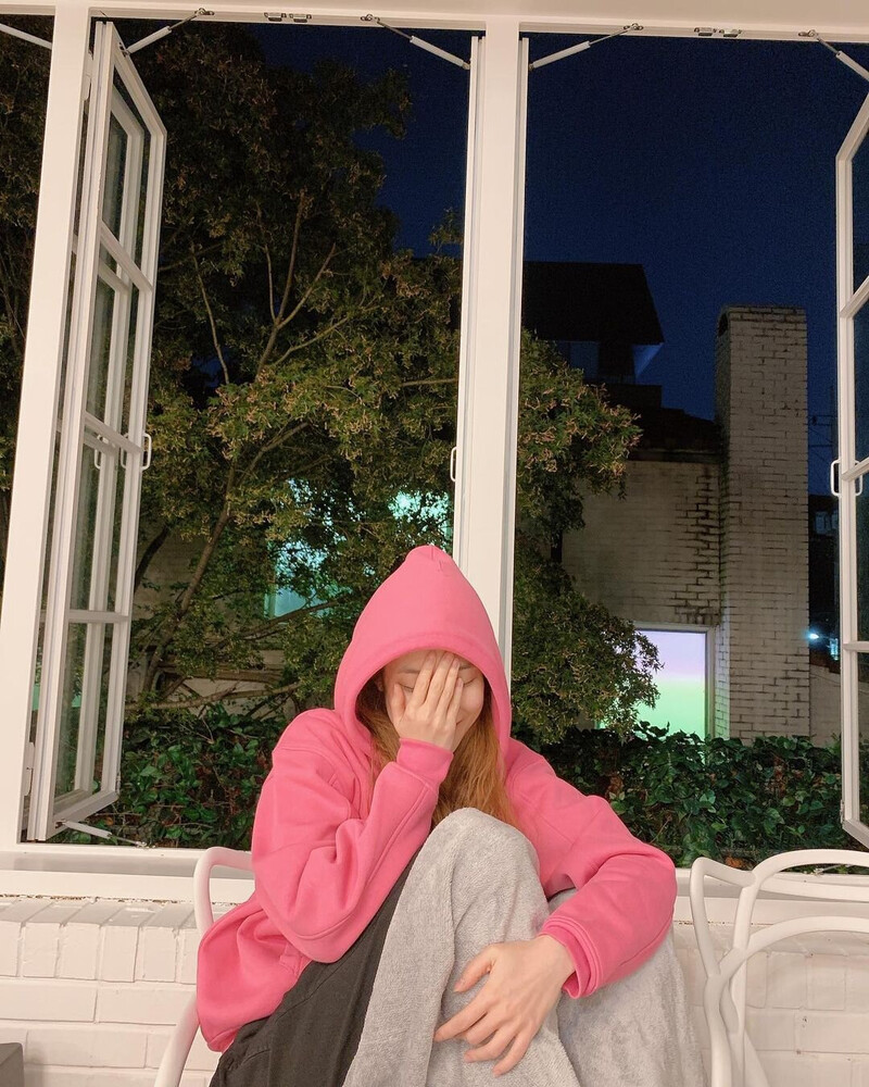 191103 Yujin Instagram Update documents 5