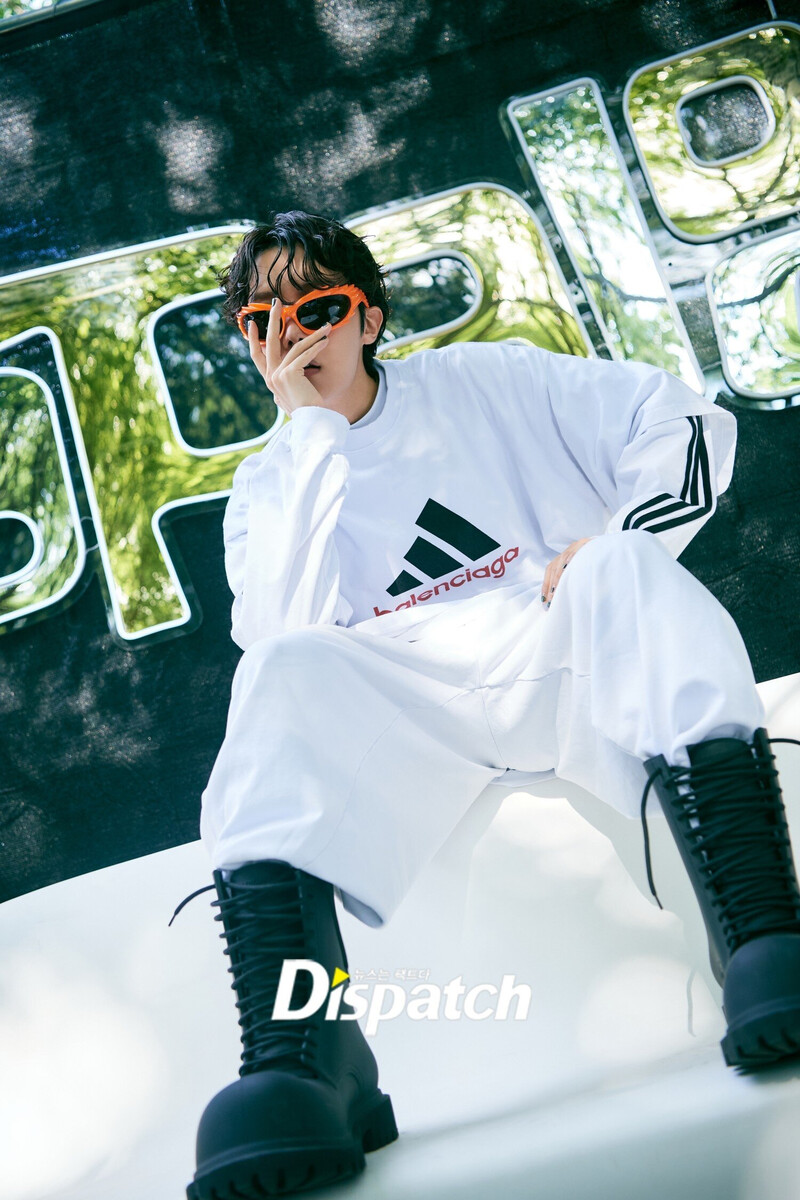 220812 BTS J-Hope 'Lollapalooza' Promotion Photoshoot by Dispatch documents 9